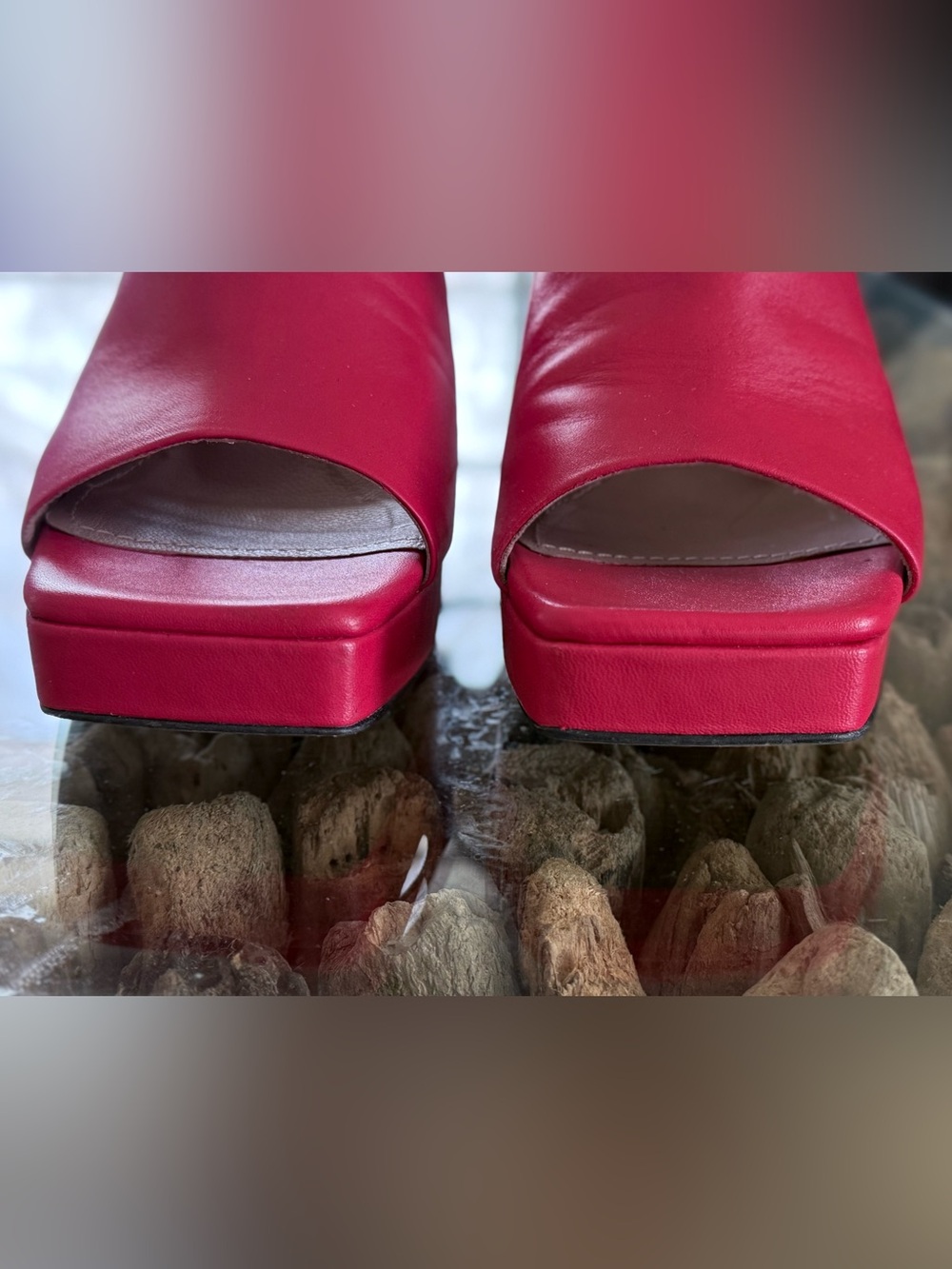 Red platform mules 👠 - Picture 3 of 7